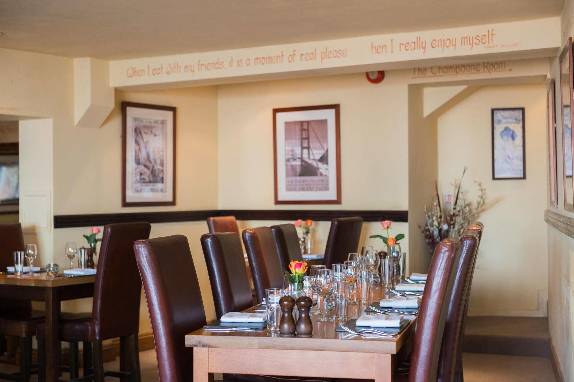 Hotel Rose & Crown Yealmpton Esterno foto